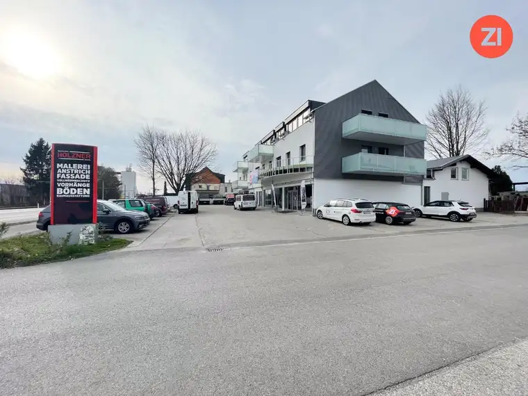 Schöne 4- Zimmer Wohnung mit Küche und Balkon