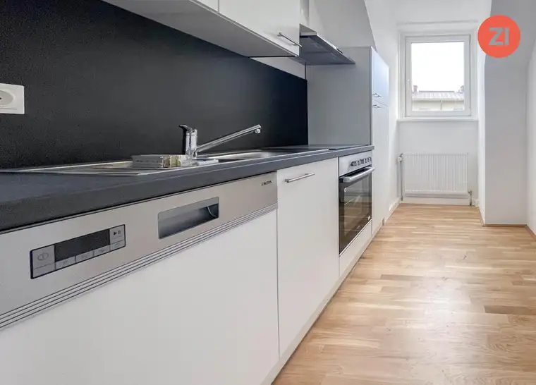Renovierte helle 3- Zimmer Wohnung inkl. möblierter Küche - Linz