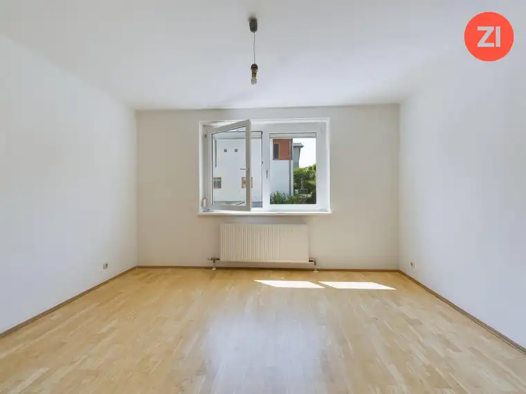 Geräumige 5- Zimmer Wohnung mit Loggia
