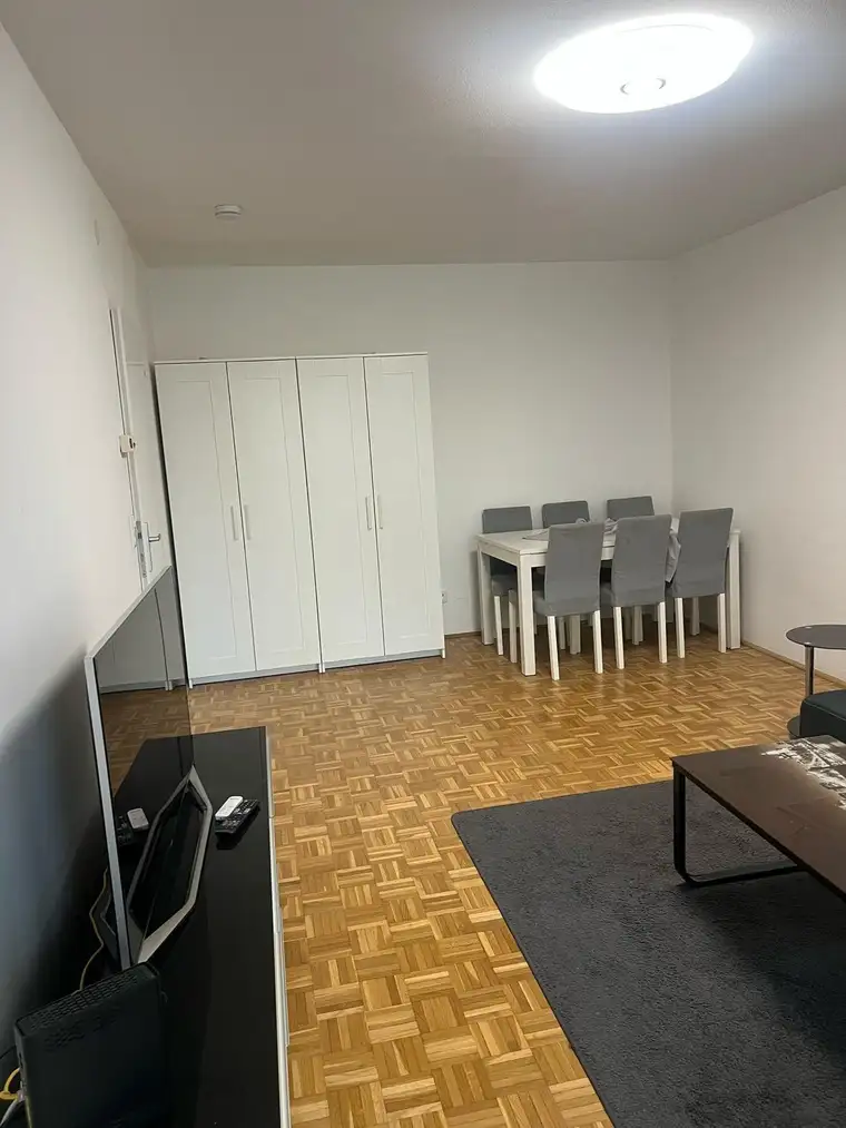 Renovierte 3,5-Zimmer Wohnung mit Loggia in Salzburg