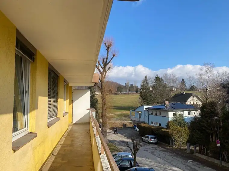 NEUER PREIS: NÄHE RAUCHENBICHLGUT - Schöne 4-Zimmer-Wohnung mit Loggia, Tiefgaragenplatz