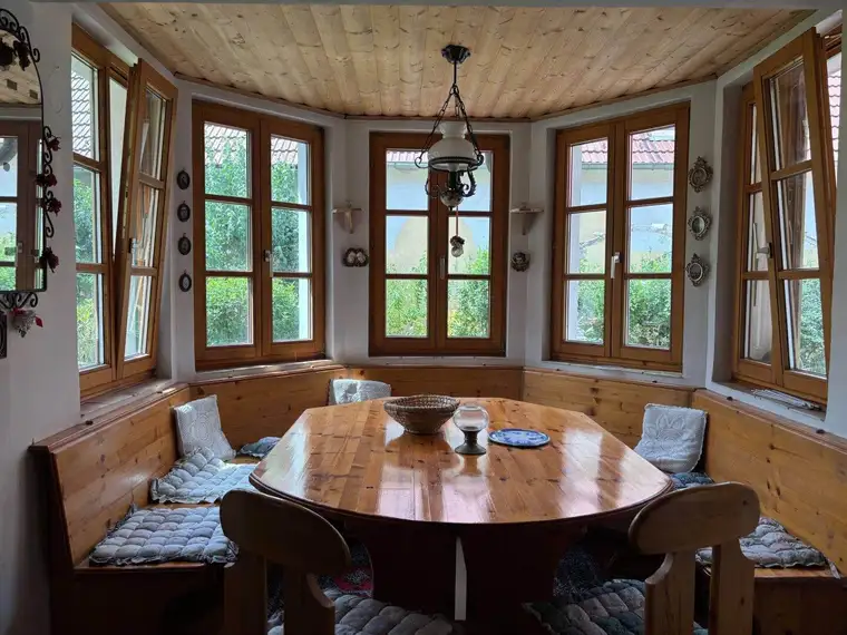 NÄHE LOCKENHAUS: HÜBSCHER BAUERNHOF MIT GROSSEM GARTEN/ANBAUFLÄCHE, Teilw. renovierungsbedürftig