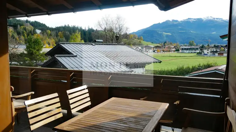 Sonnenverwöhnte Dachgeschoßwohnung mit Traumpanorama in Reith bei Kitzbühel