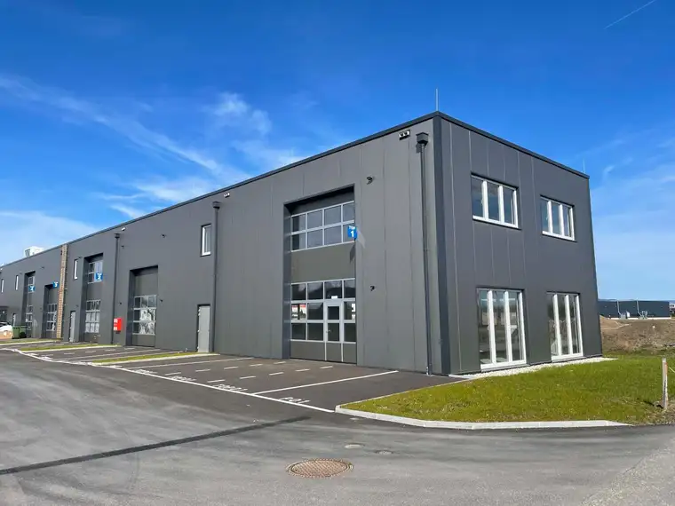 Betriebs-/Produktions- oder Lagerhallen von 59 - 240 m² Fläche in St. Florian / Asten an der A1 - SOFORTBEZUG MÖGLICH (Top 6)
