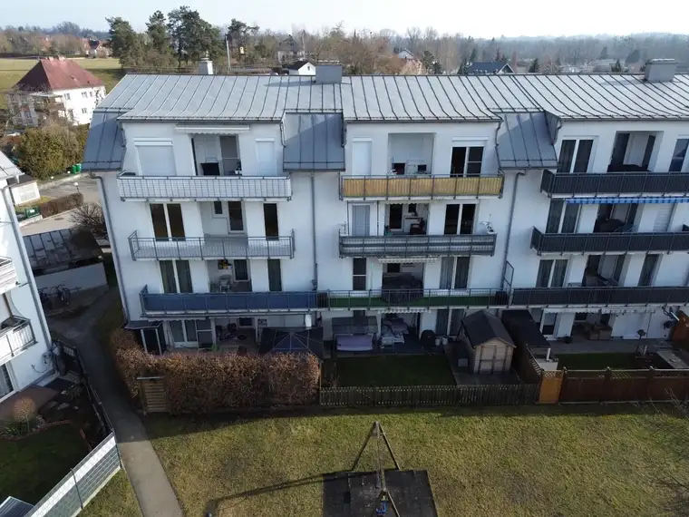 NEUER PREIS! Coole leistbare 4-Zimmer Wohnung mit Balkon/Loggia, TG-Platz und Außenstellplatz 1A Lage, Zentrum von Schwanenstadt