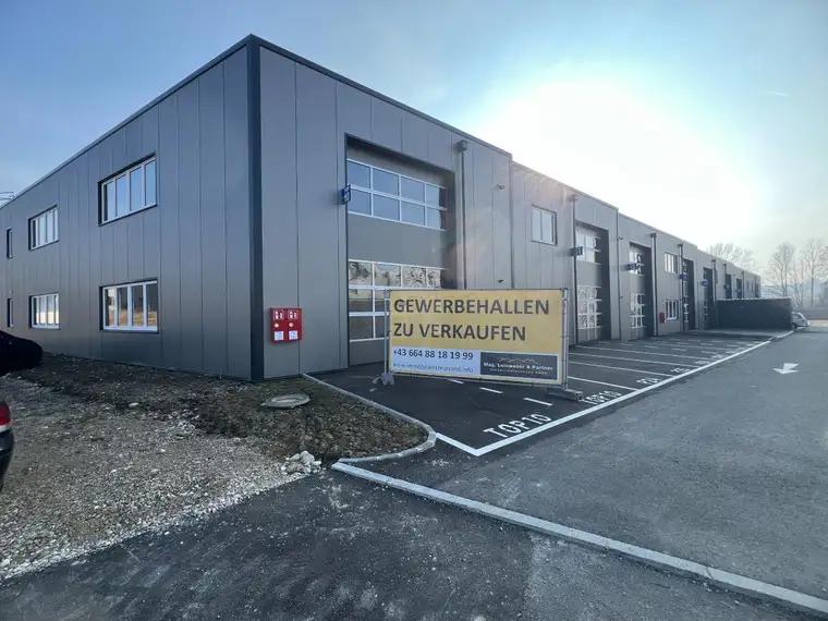 SOFORTBEZUG! Betriebs-/Produktions- oder Lagerhallen mit ca. 216 - 329 m² Fläche in Buchkirchen bei Wels zu vermieten