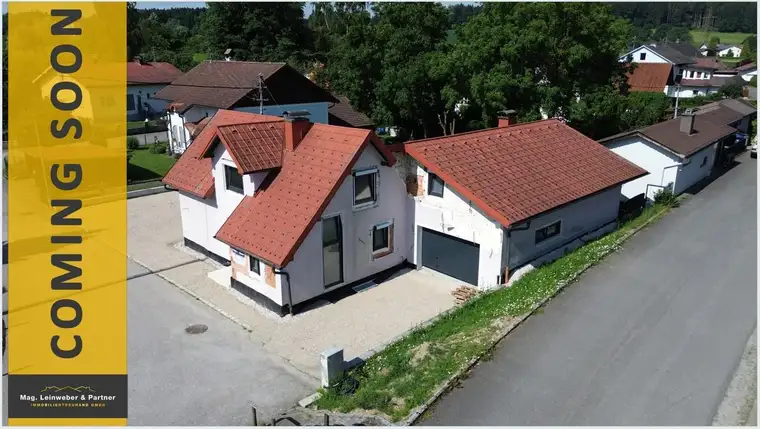 COMING SOON! Renoviert, belagsfertig &amp; bereit für Ihre Ideen! Einfamilienhaus mit Garten, Sonnenterrasse und Doppelgarage in Timelkam