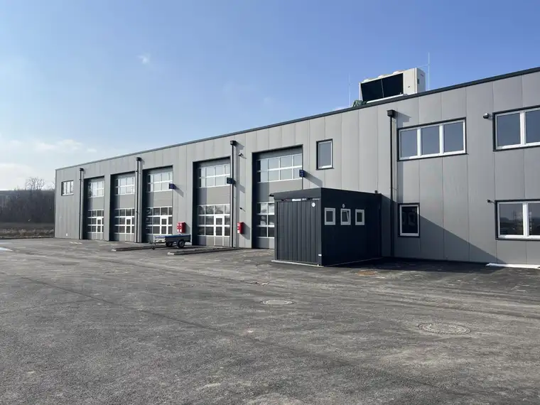 Betriebs- oder Lagerhallen von 59 - 230 m² Fläche im FE Business Park St. Florian / Asten zu vermieten - PROVISIONSFREI! (Top 13a)