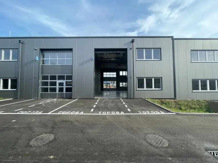 RESERVIERT! BEZUGSBEREIT! Betriebs-/ Produktions- oder Lagerhallen von 44 - 224 m² Fläche im BUSINESS PARK REGAU zum Sofortbezug (Top 06a)