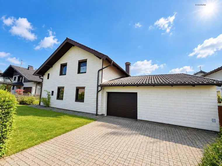 Wohnen nahe dem Attersee - Sanierungsbedürftiges Einfamilienhaus mit Garten, Gartenhaus &amp; Garage Steindorf / Seewalchen am Attersee