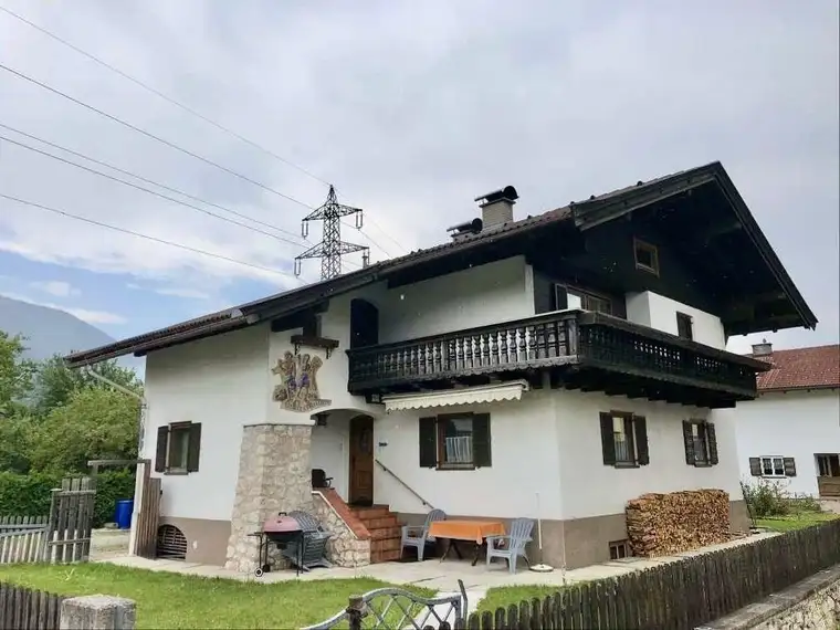 Mehrfamilienhaus I Sackgasse