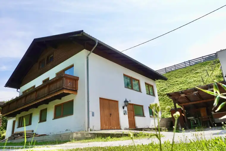 Einfamilienhaus I Bachnähe