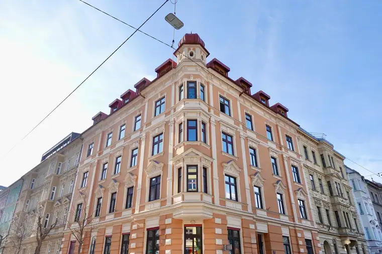 3 Zimmer I Altbaucharme I Uninähe