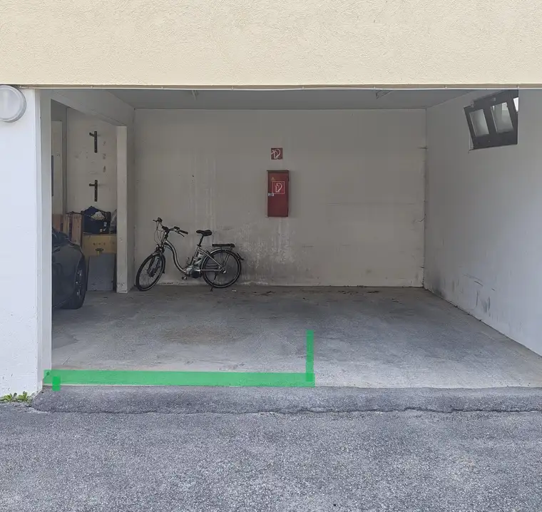 Garagenstellplatz
