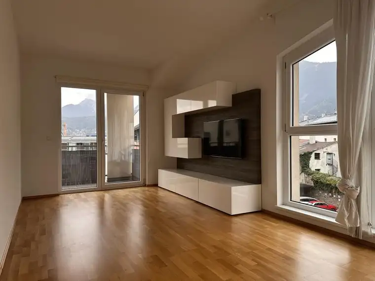 2-Zimmer-Wohnung mit einladend heller Wohnatmosphäre im Stadtzentrum von Schwaz