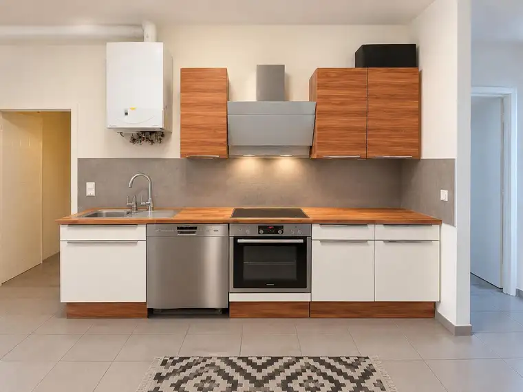 Stilvoller Altbau in bester Lage des 8. Bezirks!