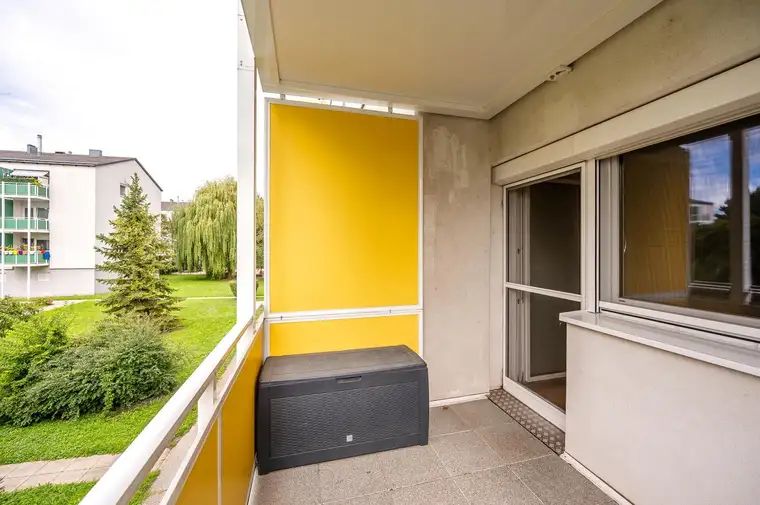 RAUS INS GRÜNE. REIN INS EIGENTUM | 3 Zimmer + Loggia |