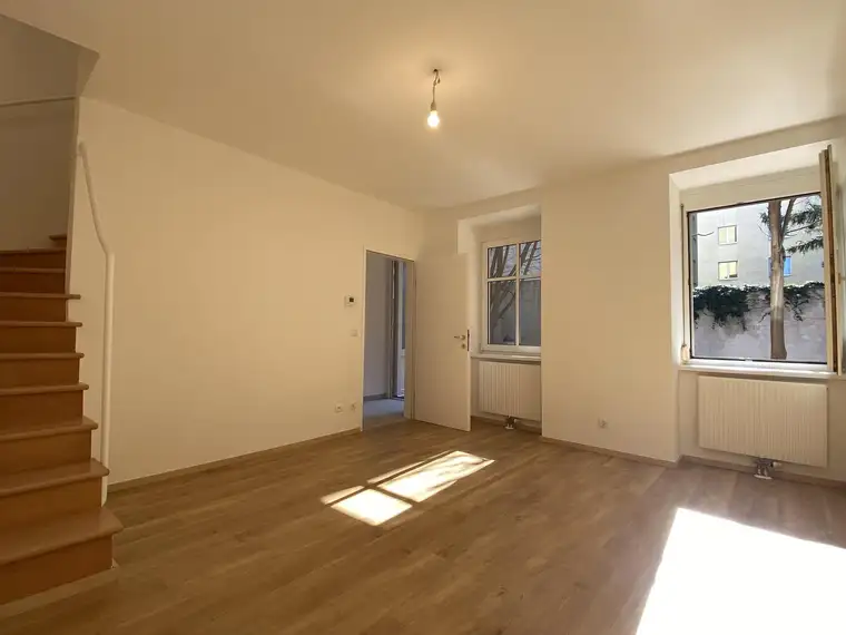 go green | Townhaus in ruhiger Hoflage mit bezaubernden Balkon