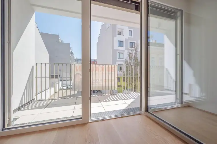 LILIE: Sonnenplatzerl mit südseitiger Ausrichtung und sonniger Loggia
