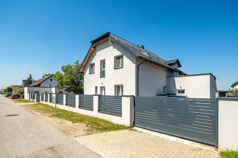 Platz zum Leben: Charmantes Einfamilienhaus auf großem Grundstück - Gänserndorf Süd!