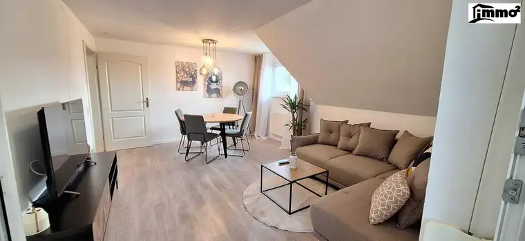 Ihr Traumdomizil in Velden: Exklusive vollmöblierte DG-Wohnung mit Wintergarten &amp; Bergblick (Garten optional)