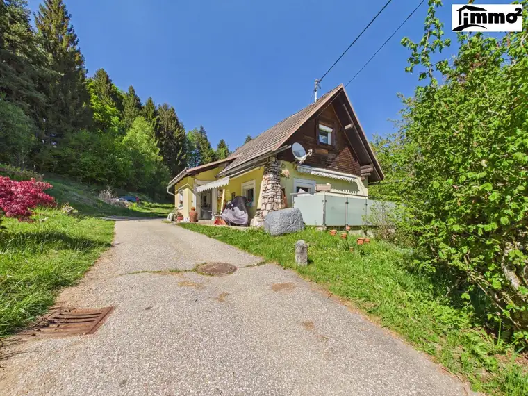 Ihr außergewöhnliches Stück Natur- und Lebensraum mit Bestandshaus und kleinem Nebengebäude
