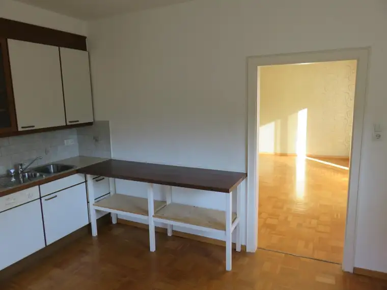 Singlewohnung mit Balkon, zentrale Lage in Jenbach