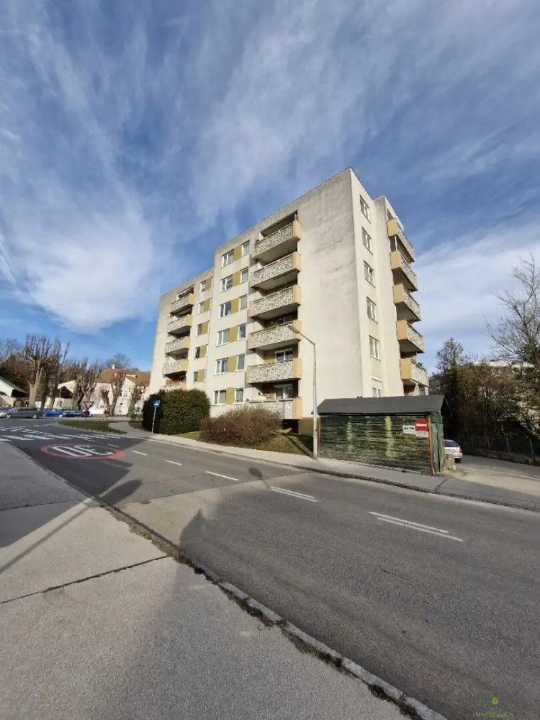 2 Zimmer Wohnung nahe Landesklinikum ( Bastlerhit )