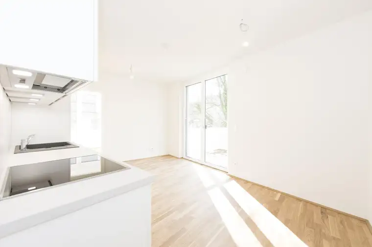 Emma Wechtitsch, Reichert Immobilien GmbH