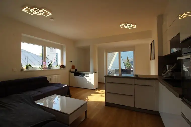 Sehr schöne, helle, barrierefreie und neuwertige Mietwohnung mit Balkon - Zentrum Spittal