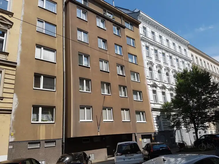 Garagenplätze in der Bäuerlegasse 23 zu mieten!