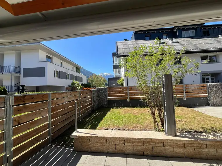 Sonnige Wohnung mit Garten