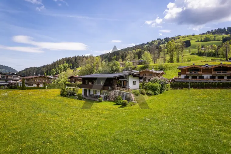 Tiroler Landhaus mit 2 Wohnungen mit Freizeitwohnsitz