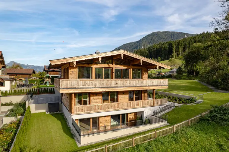 Aurum Immobilien GmbH & Co KG
