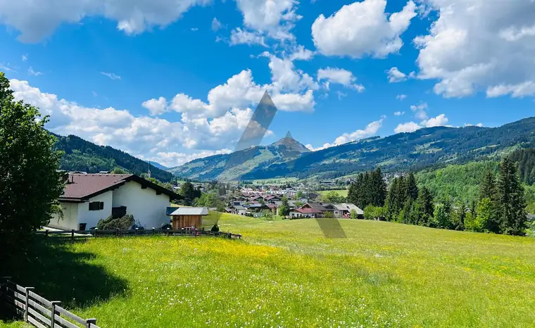 Grundstück mit Tiroler Landhaus mit Freizeitwohnsitzwidmung in Traumlage und Ski in / Ski out