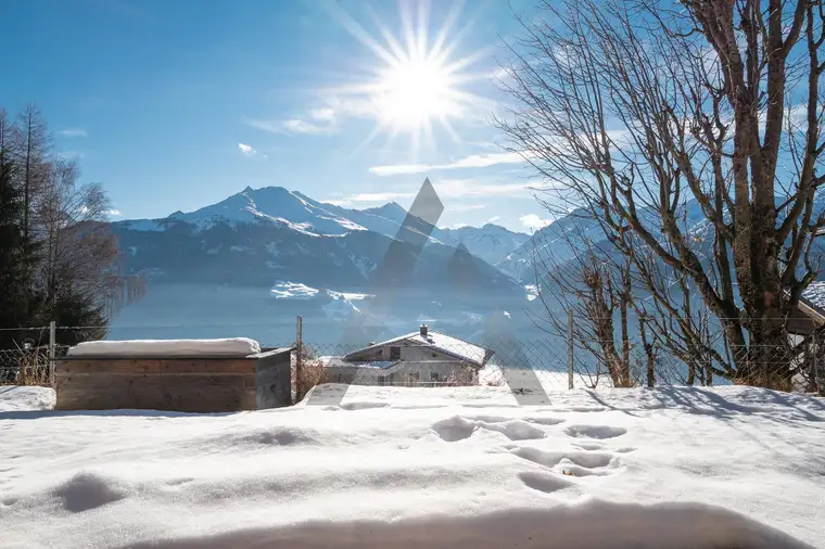 Doppelhaushälfte in sonniger Ruhelage mit touristischer Widmung mit Ski In/Ski Out am Pass Thurn!
