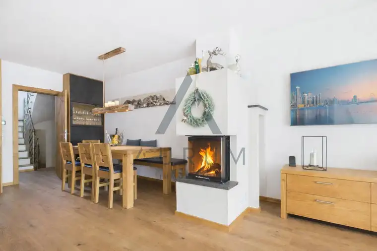 Möbliertes Reihenhaus mit Garten, Sauna und Hahnenkamm-Blick
