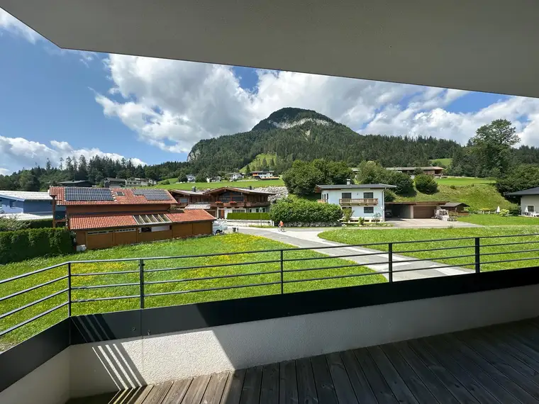 Neuwertige, moderne Wohnung mit traumhaftem Ausblick