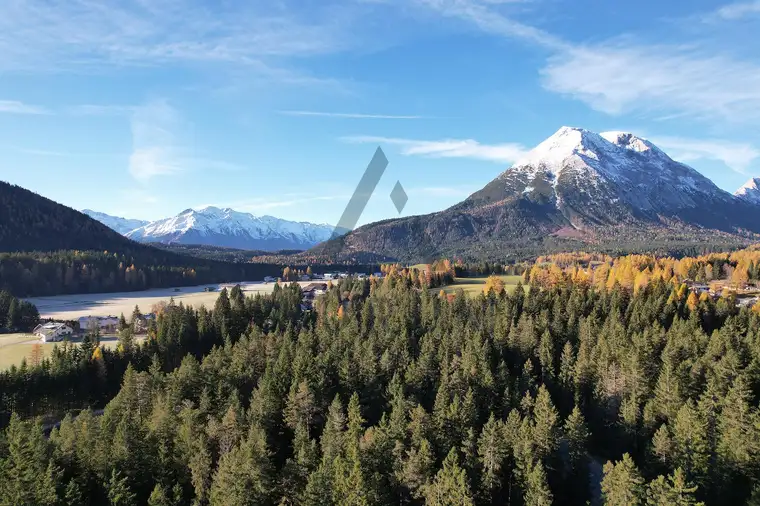 Großzügiges, sonniges Grundstück mit vielfältigen Nutzungsmöglichkeiten