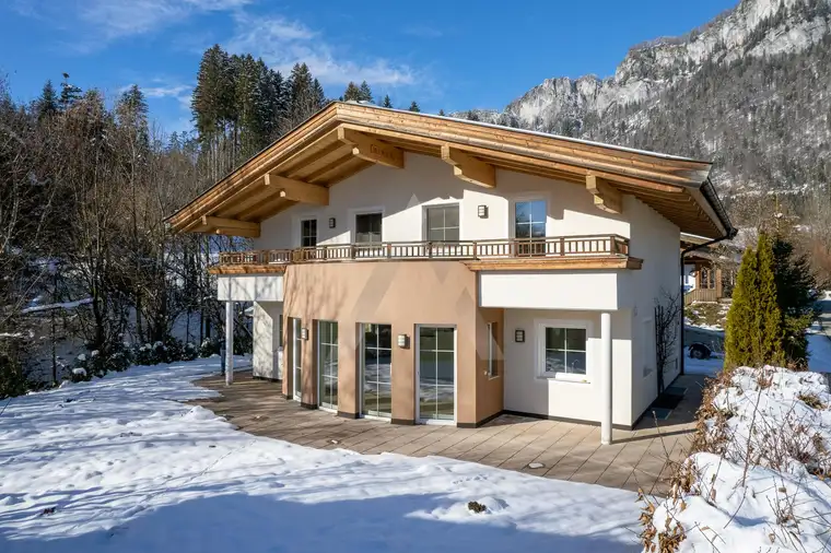 Einfamilienhaus in ruhiger Lage mit Bergblick