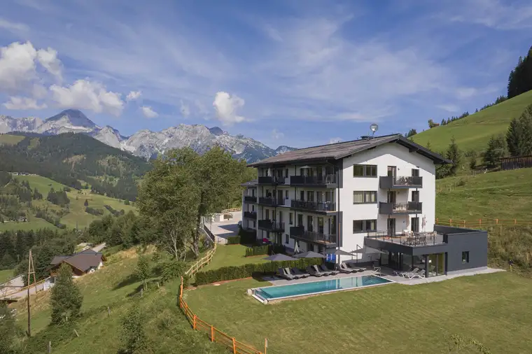 Serviced Apartment / Dachstein West / Infinitypool