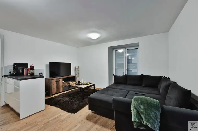3 Zimmer Terrassenwohnung mit 2 Parkplätzen