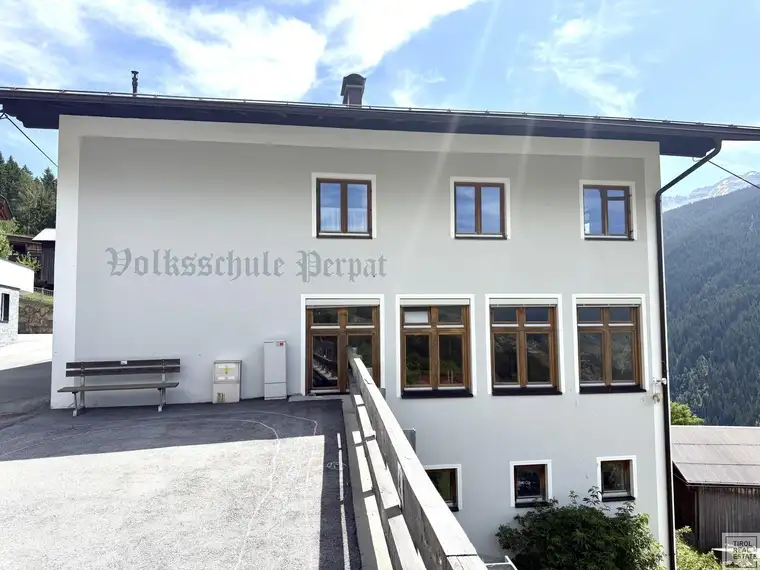 RESERVIERT!!! Ein Haus voller Möglichkeiten – in sonniger und bester Aussichtslage!