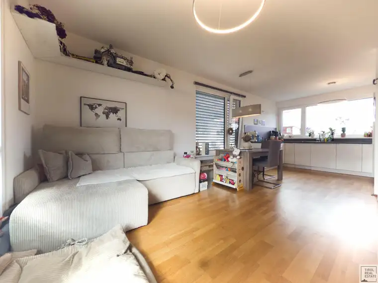 Stilvolles Wohnen in Neu-Arzl – moderne Maisonette mit zwei sonnigen Balkonen