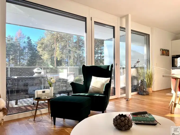 VERKAUFT!!!Exklusives Wohnen in Mieming - Stilvolle 3-Zimmer-Gartenwohnung mit Terrasse &amp; Balkon
