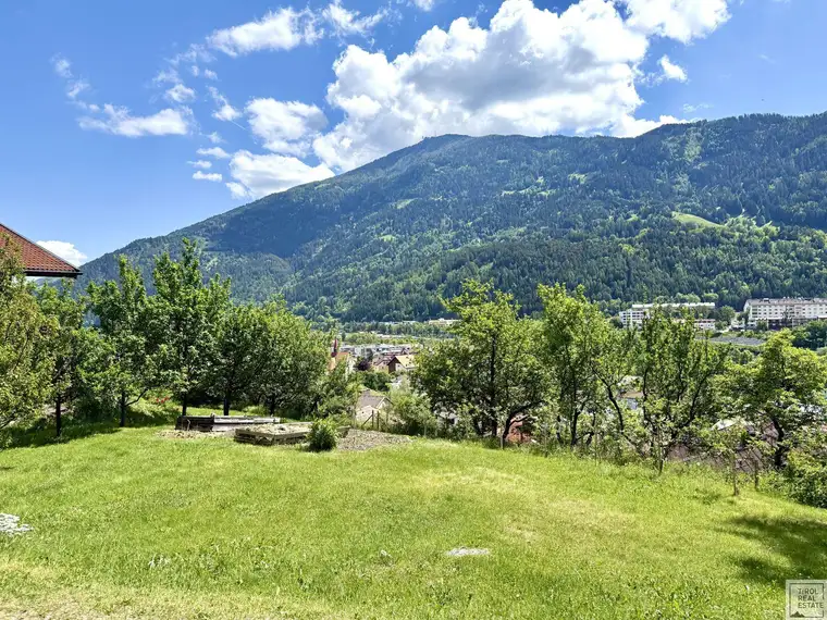 Logenplatz - Traumgrundstück am Sonnenhang