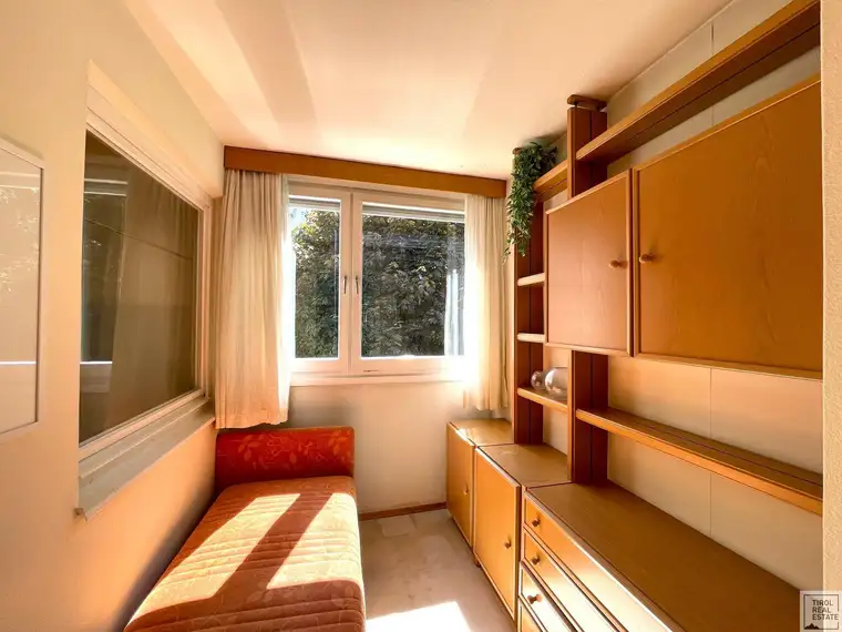 PREISREDUKTION ! ! !Top gelegene, helle 1,5-Zimmer-Wohnung mit Grünblick &amp; Nordkette-Panorama