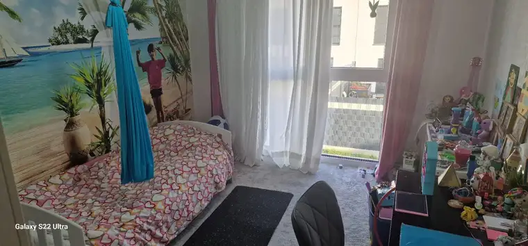 Schönes Haus mit vier Schlafzimmern, Doppelgarage und vieles mehr