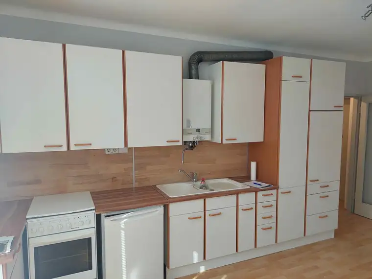 Nette Zwei-Zimmerwohnung im Zentrum Schwechats