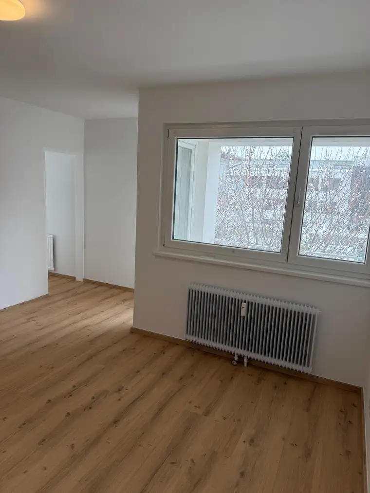 Schöne Garconniere mi Balkon